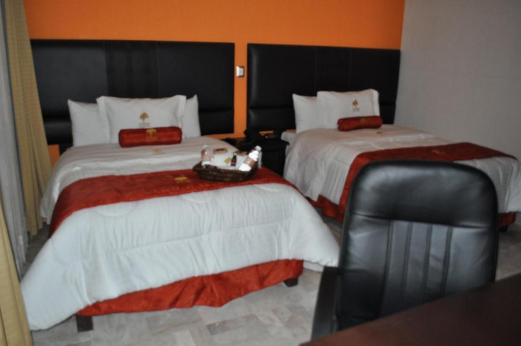 Hotel The Lit 13 Querétaro Habitación foto